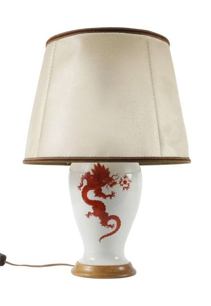 Lampe de table Meissen « Dragon Ming rouge »
marqu