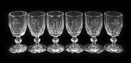 Six verres à vin du Sud avec monogramme et couronn