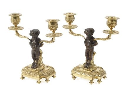 Paire de chandeliers figuratifs représentant des f