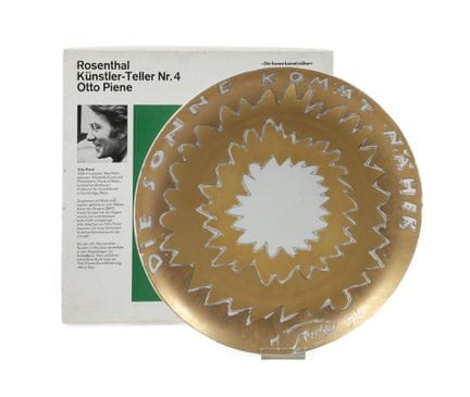 奥托·皮恩（Otto Piene），盘子《太阳越来越近》
该系列第4号艺术家盘，1973年为罗森塔尔