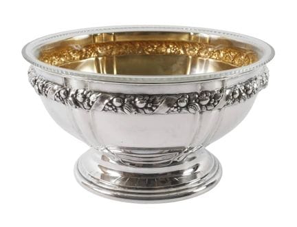 Fin centre de table en argent
vers 1900, argent po