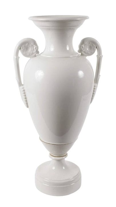 Vase de sol KPM Berlin avec anses en rosette
Conce