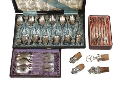 Lot d'objets en argent
1re moitié du XXe siècle, a