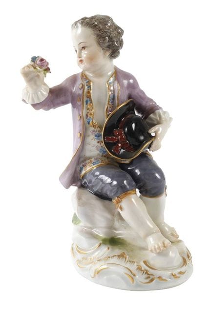 Meissen « Enfant jardinier avec des fleurs dans so