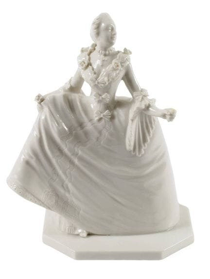 Nymphenburg « Marie-Antoinette »
Dame issue du gro