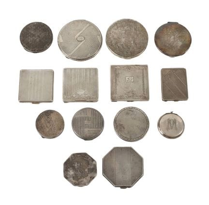 Collection de poudriers en argent 
Fin du XIXe siè