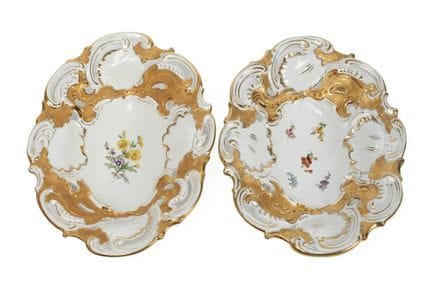 Paire de coupes d'apparat de Meissen, décor en rel