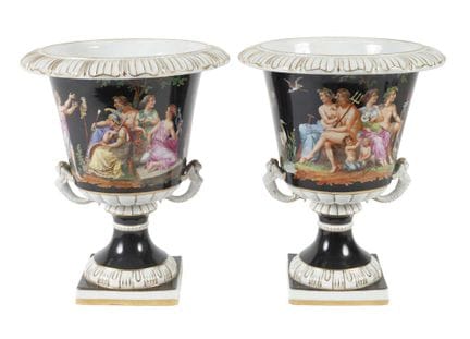 Fraureuth : paire de vases cratères à motifs mytho