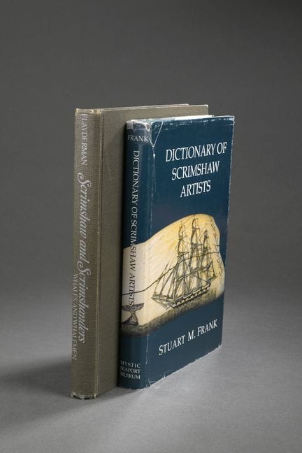 Lot de documentation sur l'art du scrimshaw compos