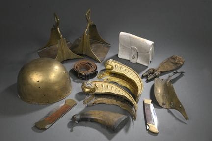 Set: cartridge belt, straps, powder flasks, helmet