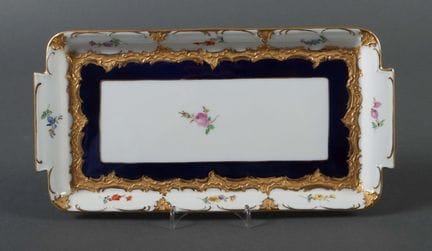 "B-Shape" cake plate by Ernst August Leuteritz (de