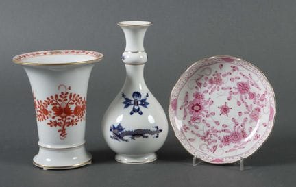 Two vases and a bowl, Meissen, 20th century. Porce