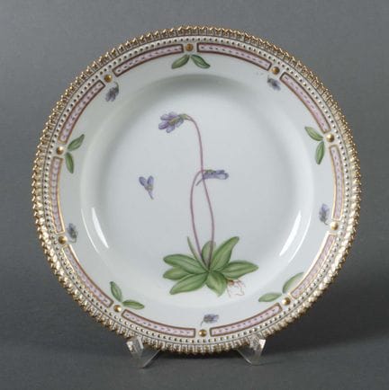 "Flora Danica" dessert plate, Royal Copenhagen, De