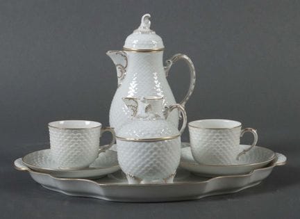 "Scale Pattern" Ludwigsburg Tête-à-tête Mocha Set,