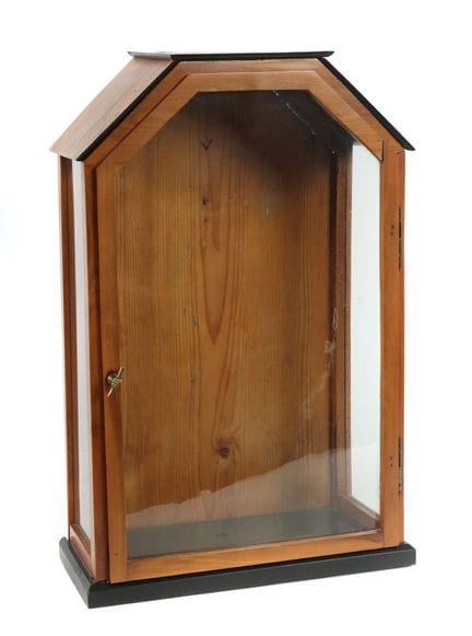 Tischvitrine mit ebonisierten Kanten 19. Jh., Kirs