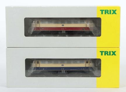 2 locomotives électriques Trix, échelle H0, n° 220
