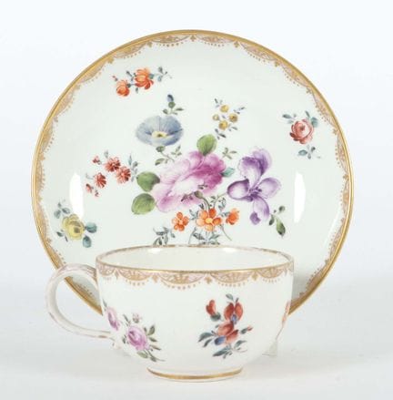 Meissen cup and saucer, early 19th century. Porcel
