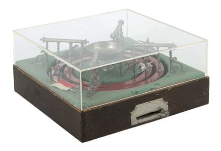 Mechanisches Pferderennen-Spiel Frankreich um 1920