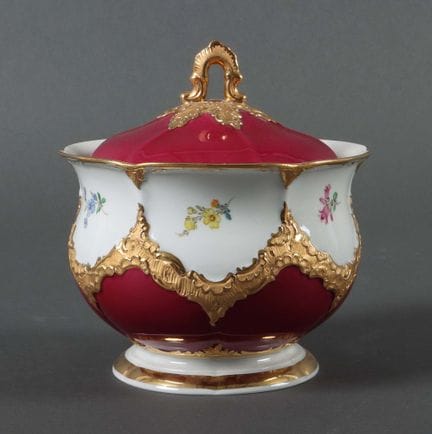 Large sugar bowl, “B-Form,” designed by Ernst Augu