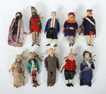 10 marionnettes, probablement de Bohême, vers 1920