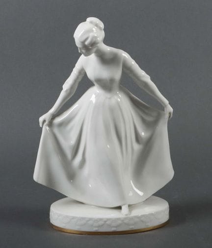 Dancing Hutschenreuther, ca. 1920. Glazed porcelai