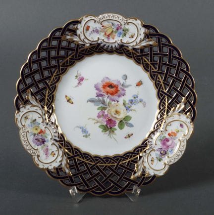 Openwork plate from Meissen, 19th century. Porcela