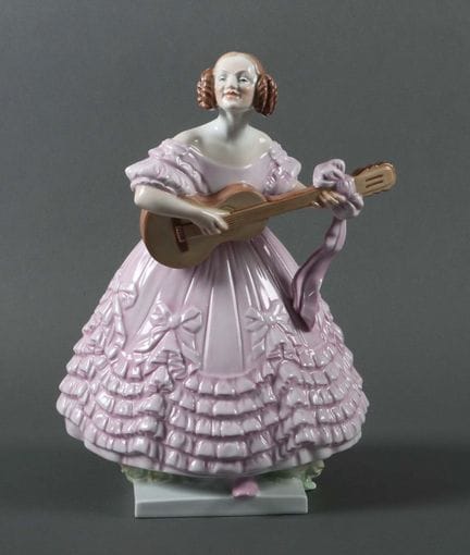 "Madame Déry" by Miklós Ligeti (design), 1936, Her