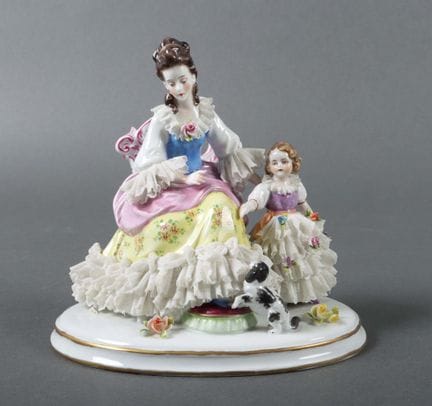 Lady with child Sandizell Höffner &amp; Co, Sandiz