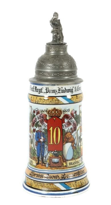 Chope de réserviste en porcelaine, portant l'inscr