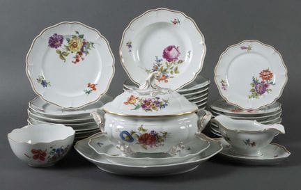 Thirty-two-piece dinner service, Ludwigsburg, 20th