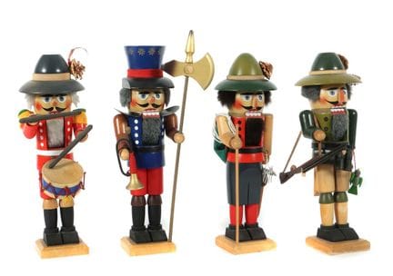 4 nutcrackers by Steinbach Volkskunst, Erzgebirge,