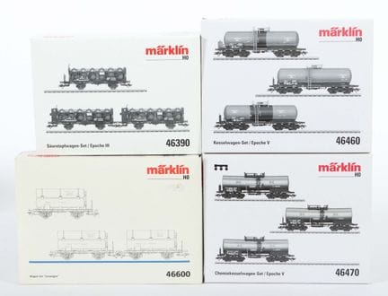 4 coffrets de wagons Mäklin, échelle H0 : n° 46390