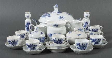 Twenty-six pieces from the “Blue Flower” Meissen s