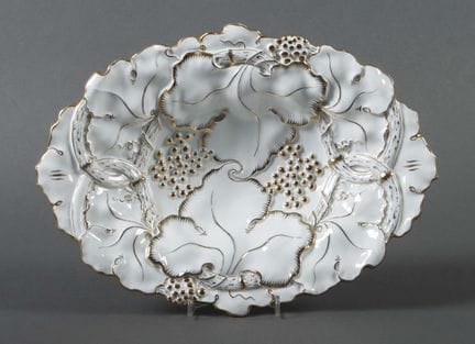 Meissen Leaf Bowl, 1918–33. Glazed porcelain. Reli