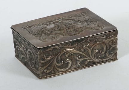 Lidded box, Germany, early 20th century, 800 silve