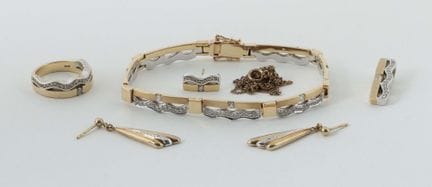 Lot de bijoux des XXe et XXIe siècles, comprenant 