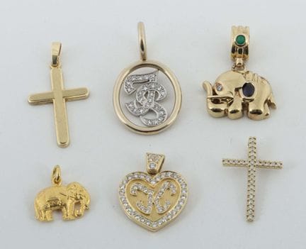 6 pendentifs des XXe et XXIe siècles, 6 pendentifs
