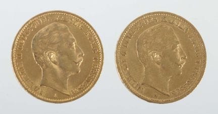 两枚德国20马克金币，分别铸造于1900年和1909年，纯度900，重约15.90克，威廉二世（德意