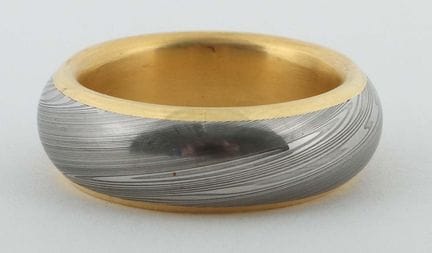J. Brodmerkel 戒指，20/21世纪，900黄金与（据推测）钢制戒指，带有Jule Br