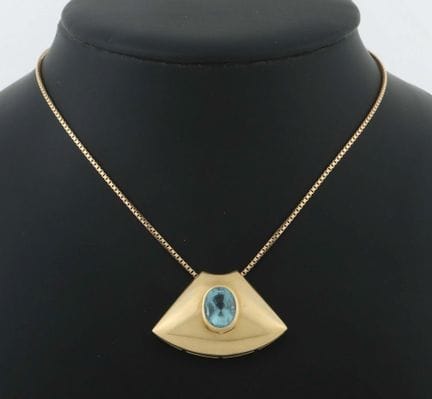 Collier avec pendentif du XXe siècle, chaîne en or