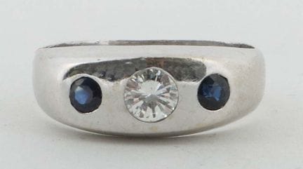 Bague avec saphirs et diamant, XXe/XXIe siècle, ba