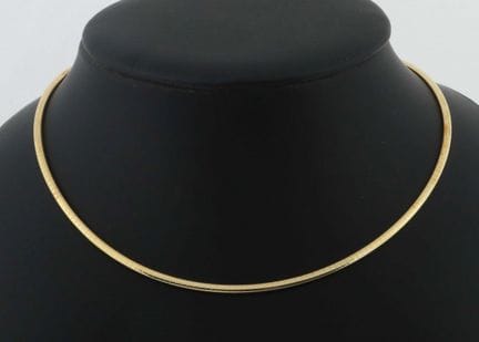 19/20世纪黄金项链，585黄金圈形项链，带搭扣，带有印记，重约14.4克，长43厘米，有轻微佩戴