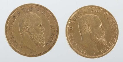 两枚德国20马克金币，分别铸造于1873年和1905年，纯度900，重约15.89克，分别铸有符腾堡