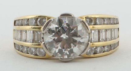 Bague sertie d'un diamant, XXe/XXIe siècle, bague 