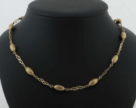 Chaîne en or avec pendentifs, XXe siècle, chaîne a