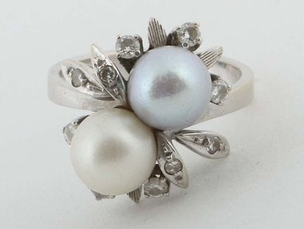 Bague avec perles, XXe siècle, bague en or blanc 7