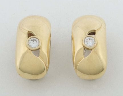 Paire de boucles d'oreilles à clip, XXe/XXIe siècl