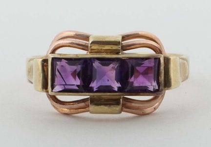 Bague aux améthystes, XXe siècle, bague en or jaun