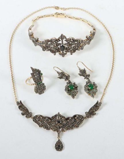 Ensemble de bijoux 5 pièces, XXe siècle, probablem