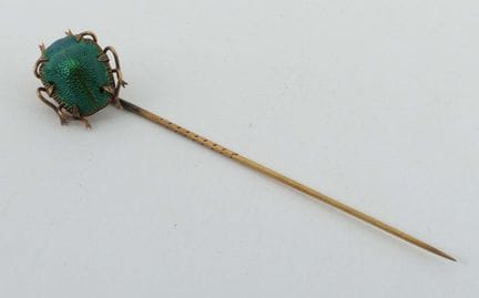 Épingle à cravate avec scarabée, XXe siècle, éping